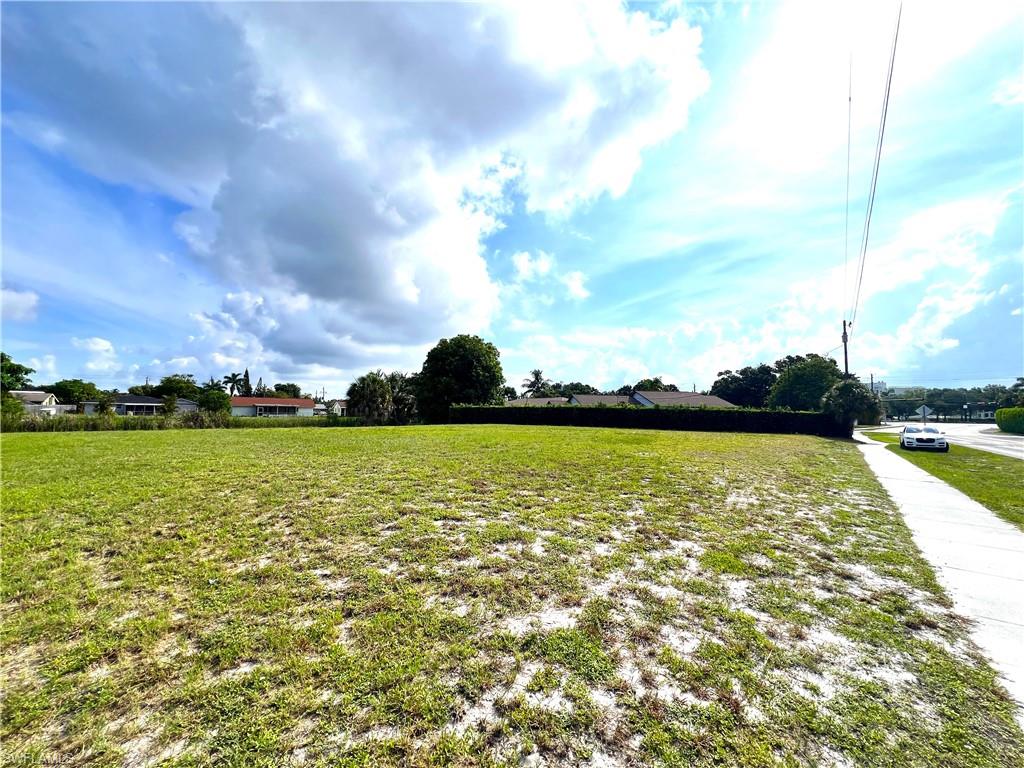 1359 Granada Blvd Property Photo 4