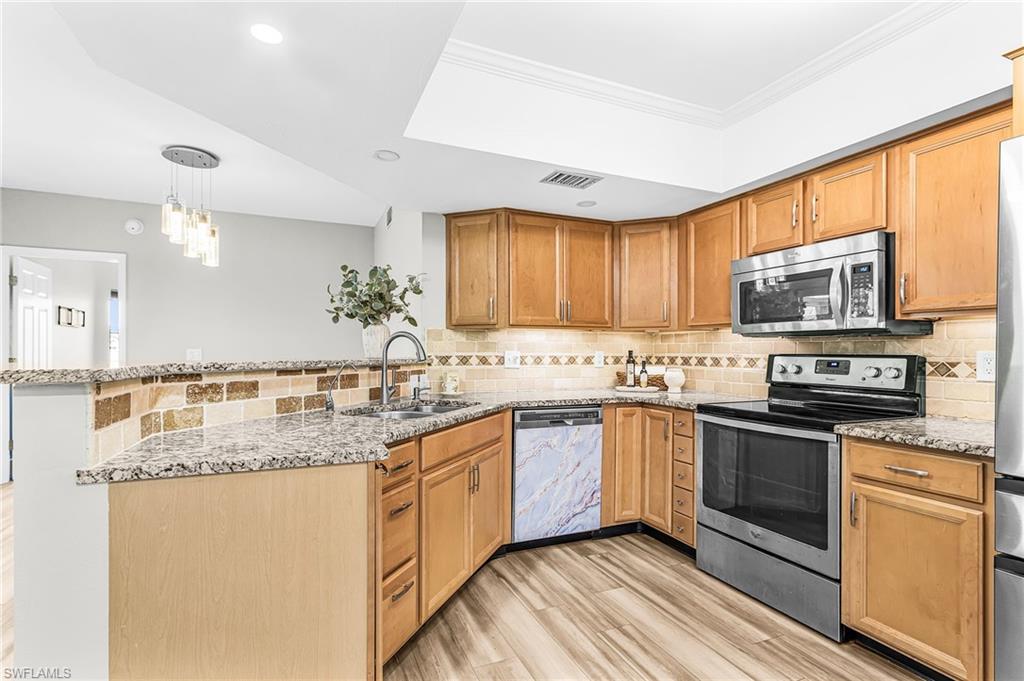 2671 Citrus Lake Dr 104 #e104 Property Photo 8