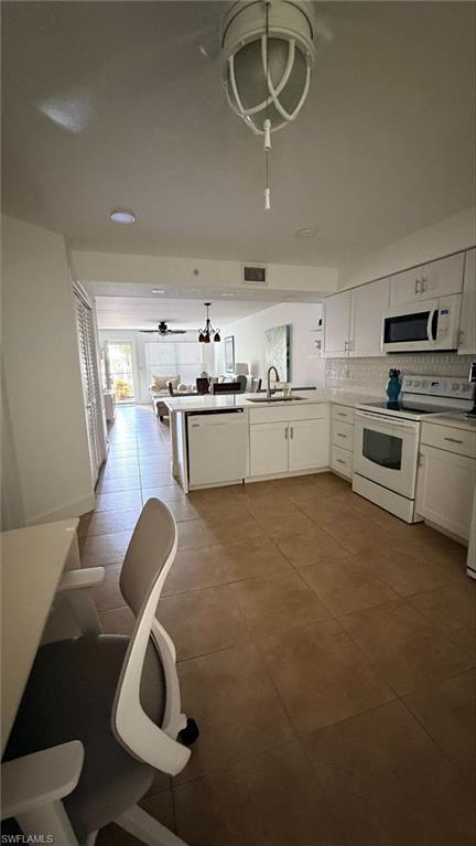 28940 Bermuda Pointe Cir 102 Property Photo 3