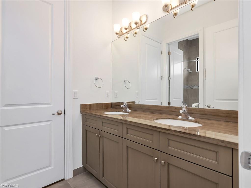 9454 Greenleigh Ct Property Photo 20
