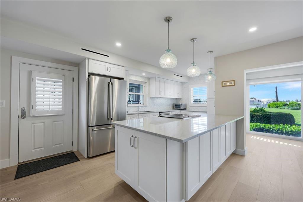 3400 Gulf Shore BLVD N B2 Property Photo 1