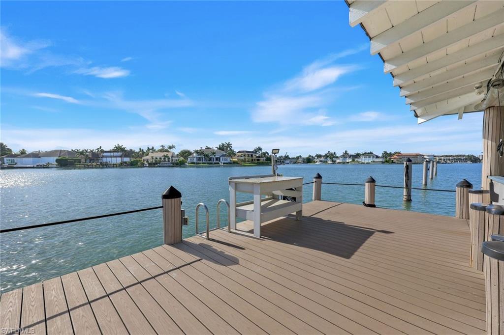3400 Gulf Shore Blvd N B2 Property Photo 8