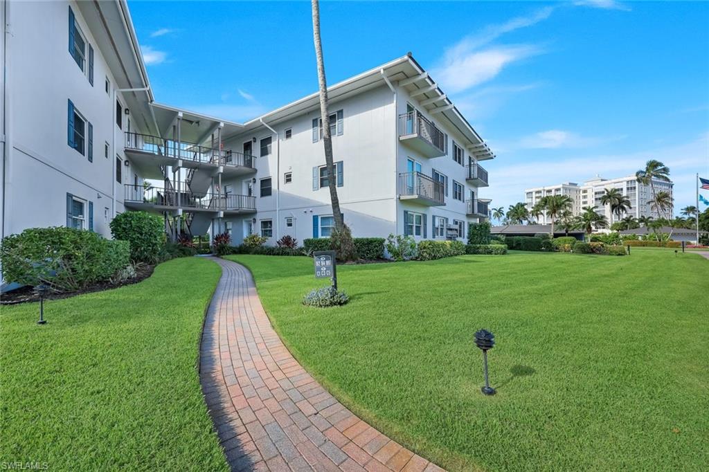 3400 Gulf Shore Blvd N B2 Property Photo 22