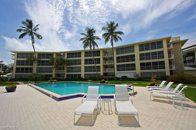 2850 Gulf Shore Blvd N 102 Property Photo 22