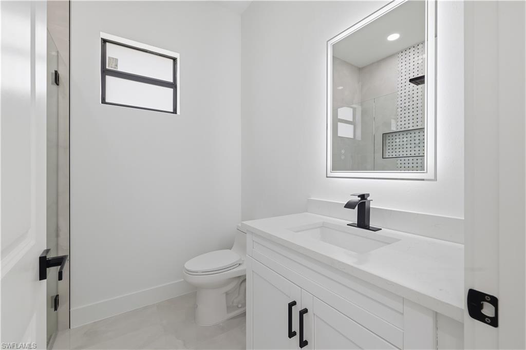 765 Chambers St E Property Photo 33