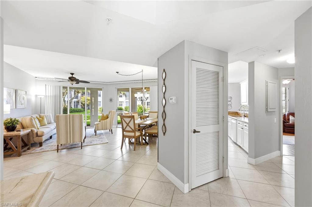 300 L Ambiance Cir 102 Property Photo 3