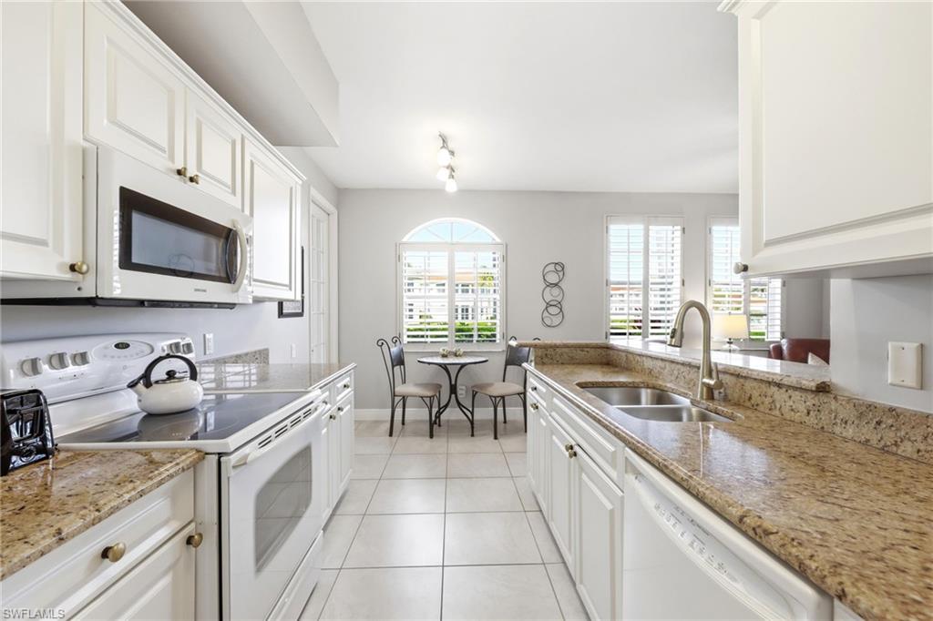 300 L Ambiance Cir 102 Property Photo 9