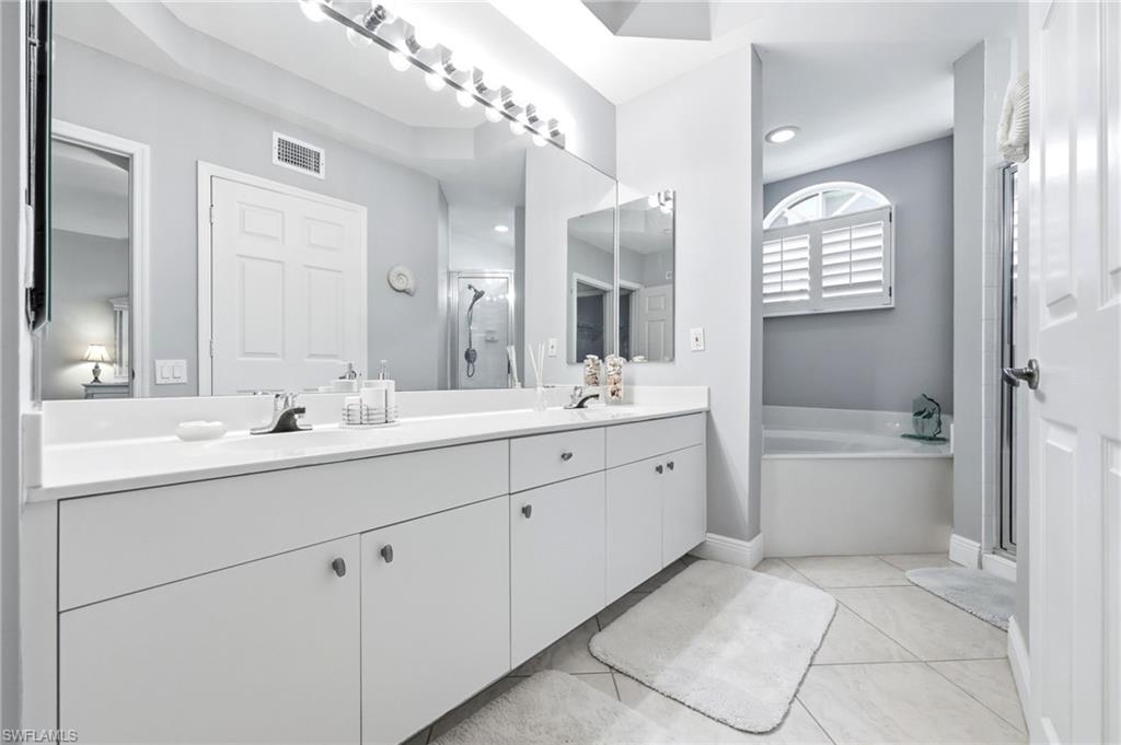 300 L Ambiance Cir 102 Property Photo 17