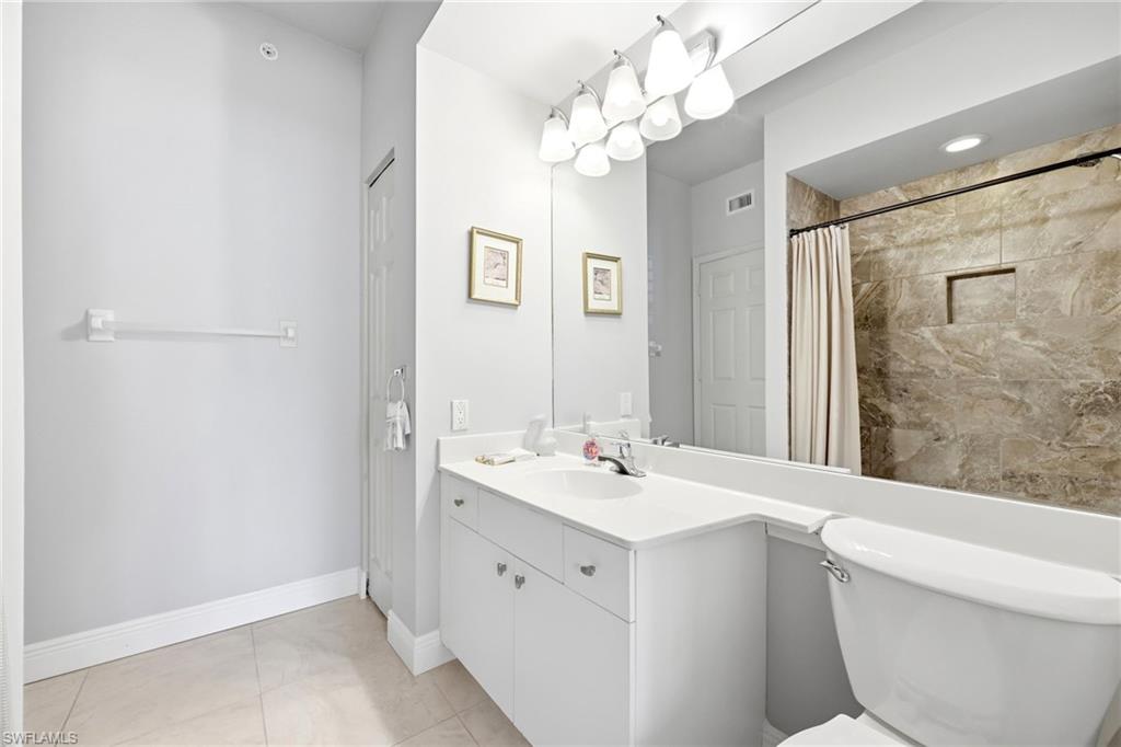 300 L Ambiance Cir 102 Property Photo 26