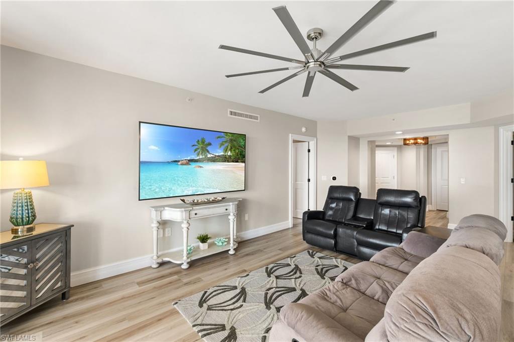1060 Borghese Ln 902 Property Photo 8