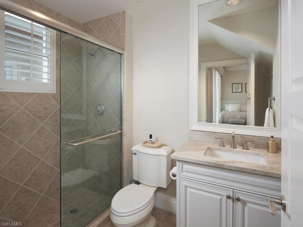 1001 10th Ave S D2 Property Photo 17