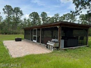 985 Honeybee Dr Property Photo 6