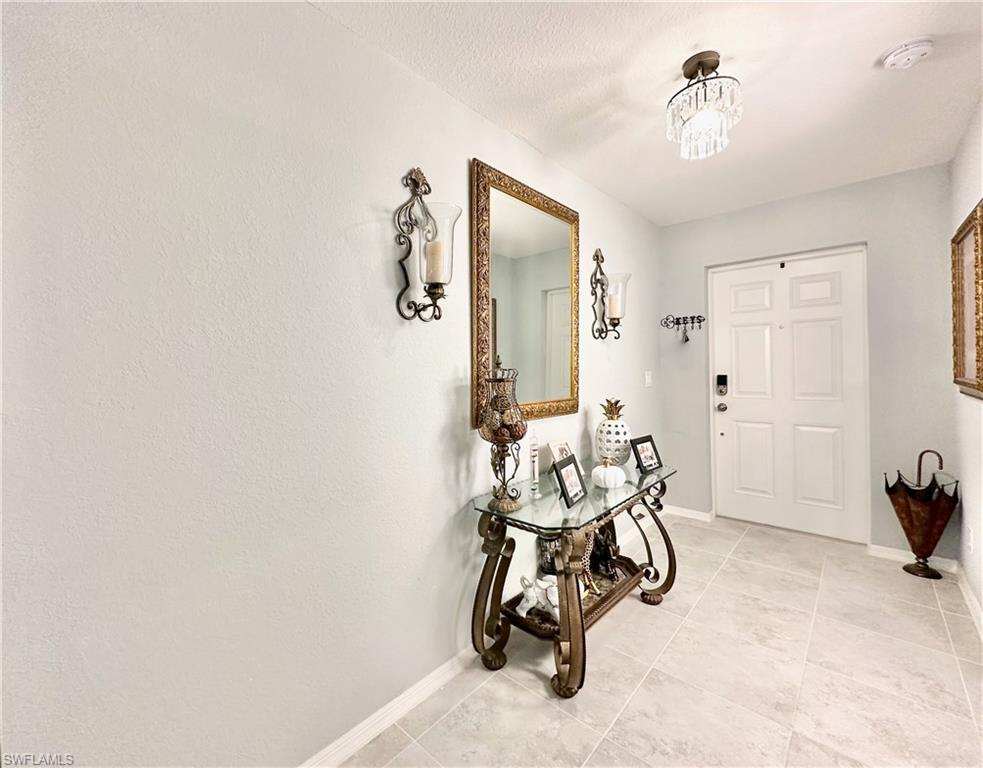 3214 68th St W Property Photo 3