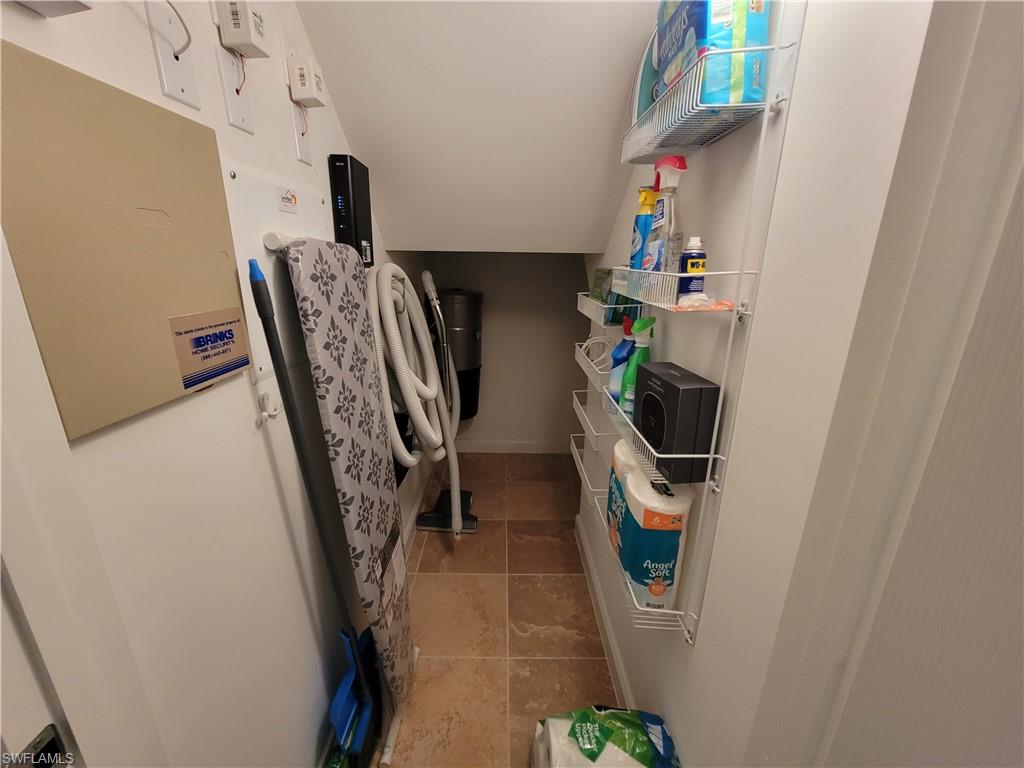 28209 Jeneva Way Property Photo 18