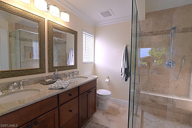 7778 Emerald Cir 204 Property Photo 16