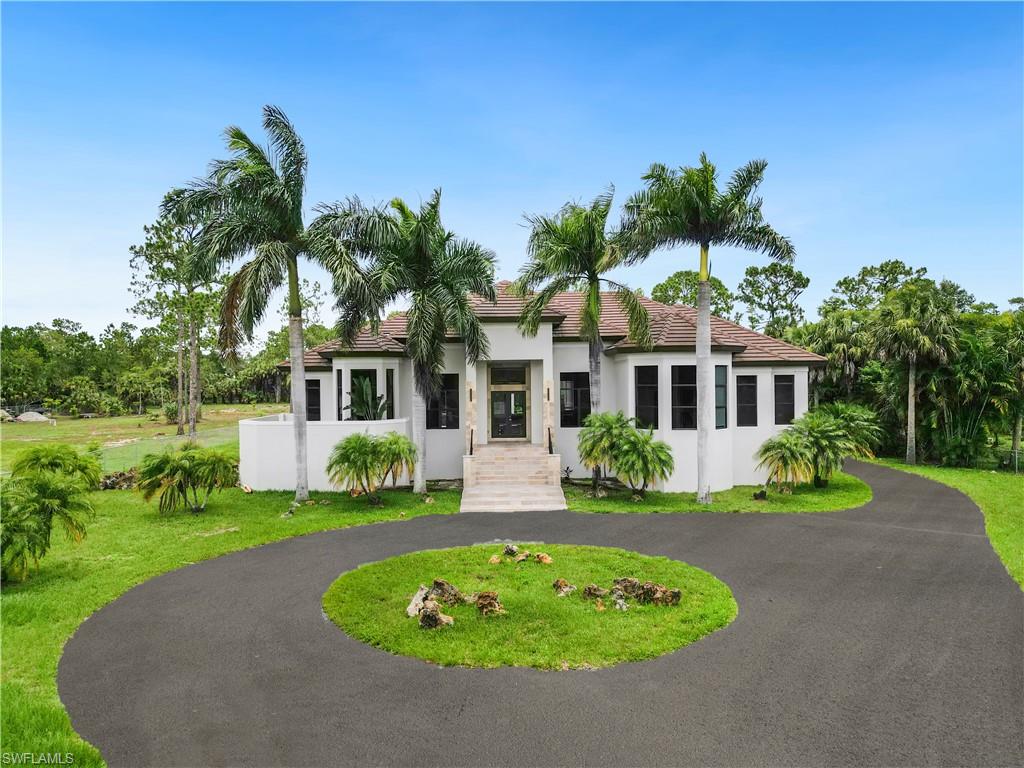 1361 Golden Gate Blvd W Property Photo 1