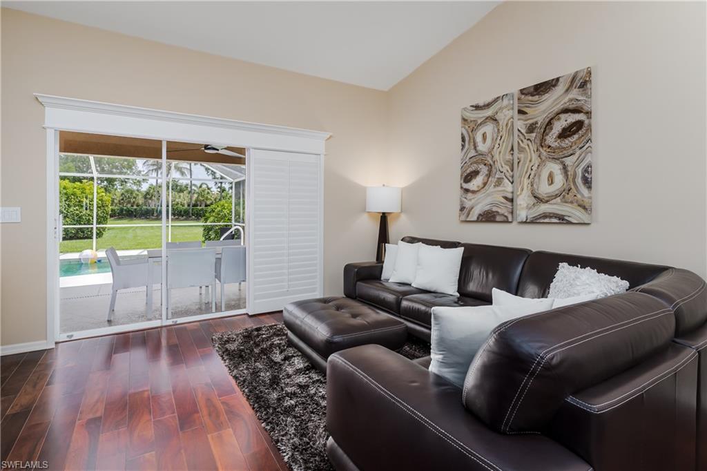6658 Castlelawn Pl 9 Property Photo 16