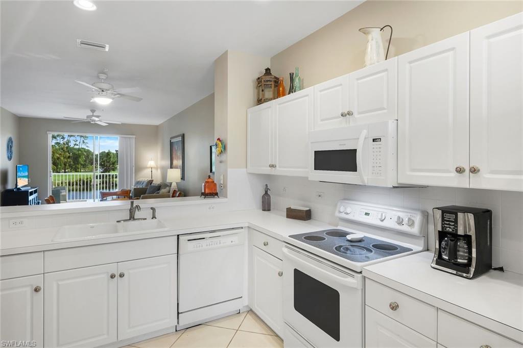 8247 Parkstone Pl 205 Property Photo 12