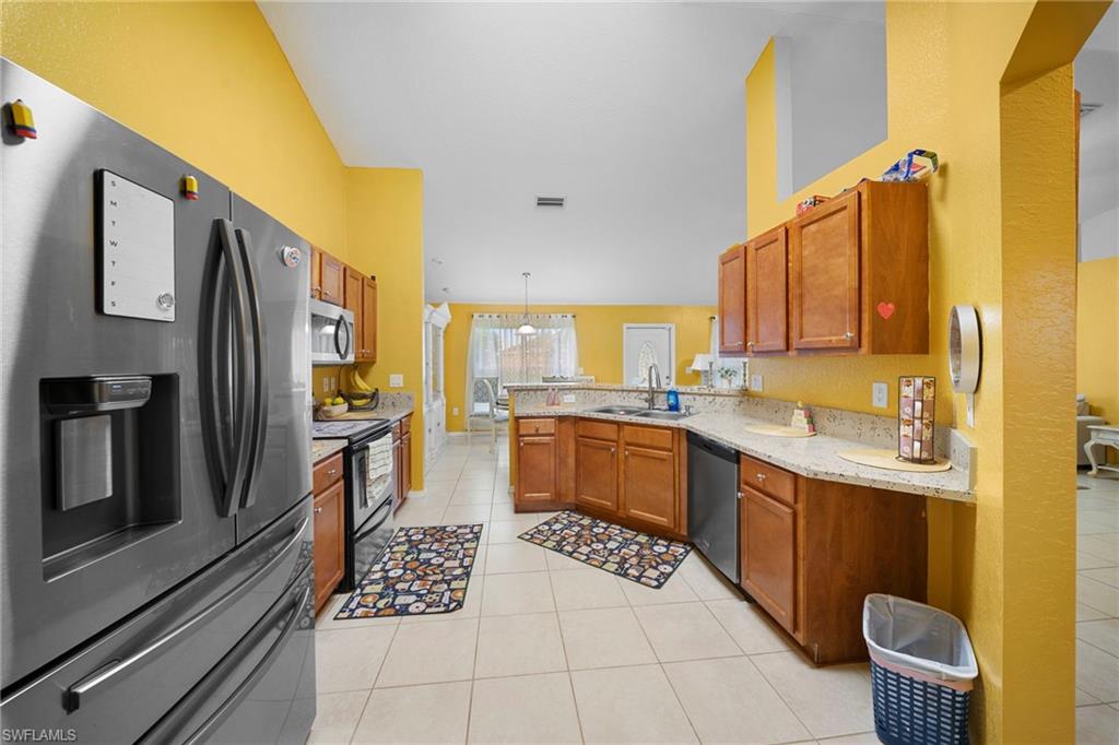 423 Windermere Dr Property Photo 10