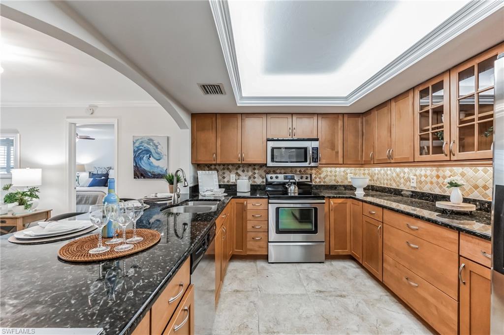 5633 Turtle Bay Dr 37 Property Photo 2