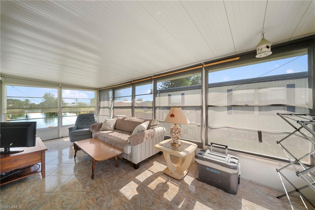 455 Cape Florida Way Property Photo 18