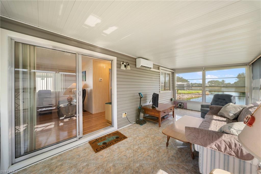 455 Cape Florida Way Property Photo 20