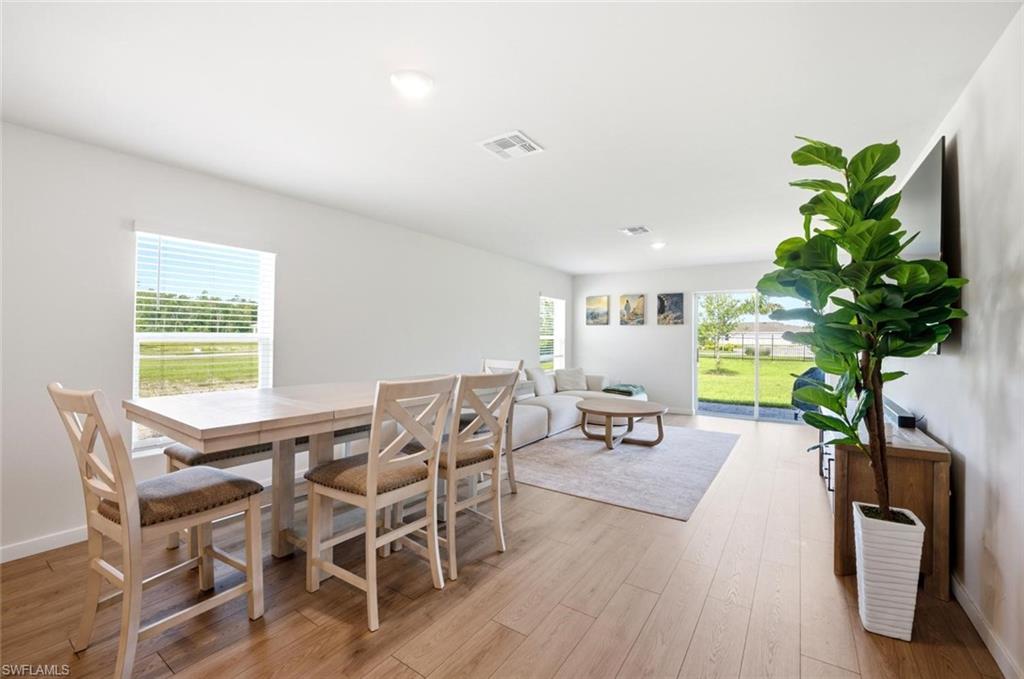 8058 Cedar Key Way Property Photo 4