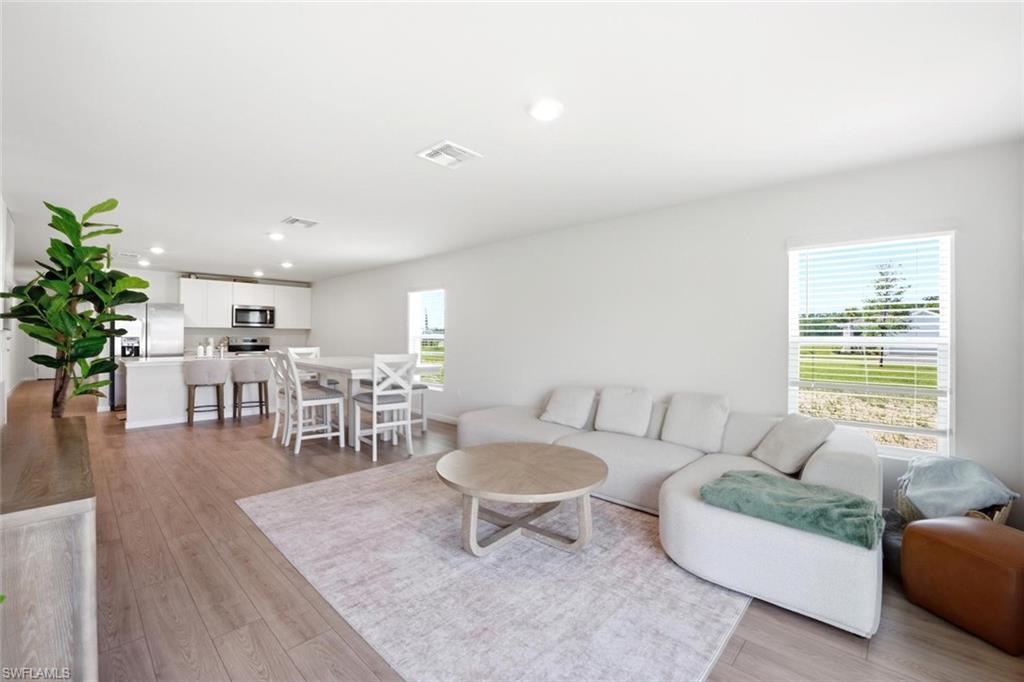 8058 Cedar Key Way Property Photo 7