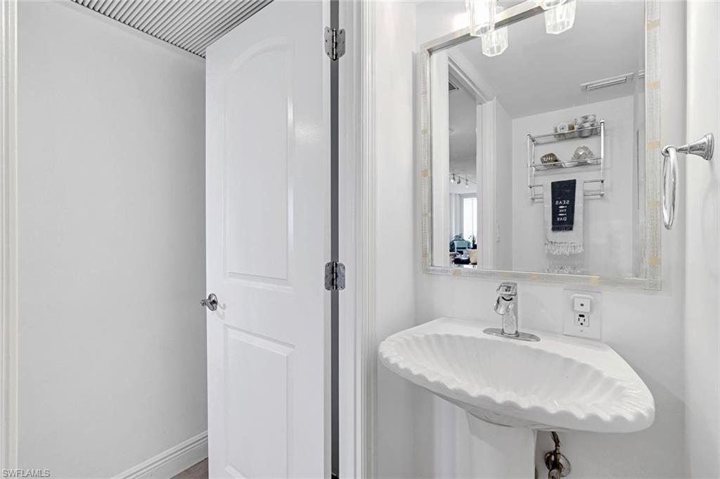 5 Bluebill Ave 505/605 Property Photo 6