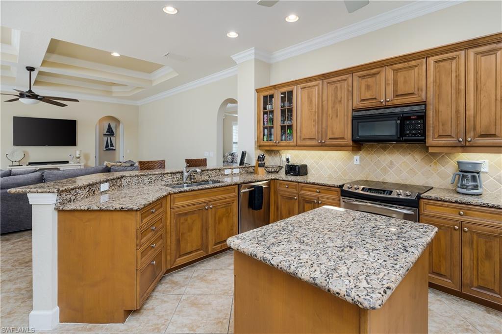 8754 Hideaway Harbor Ct Property Photo 12