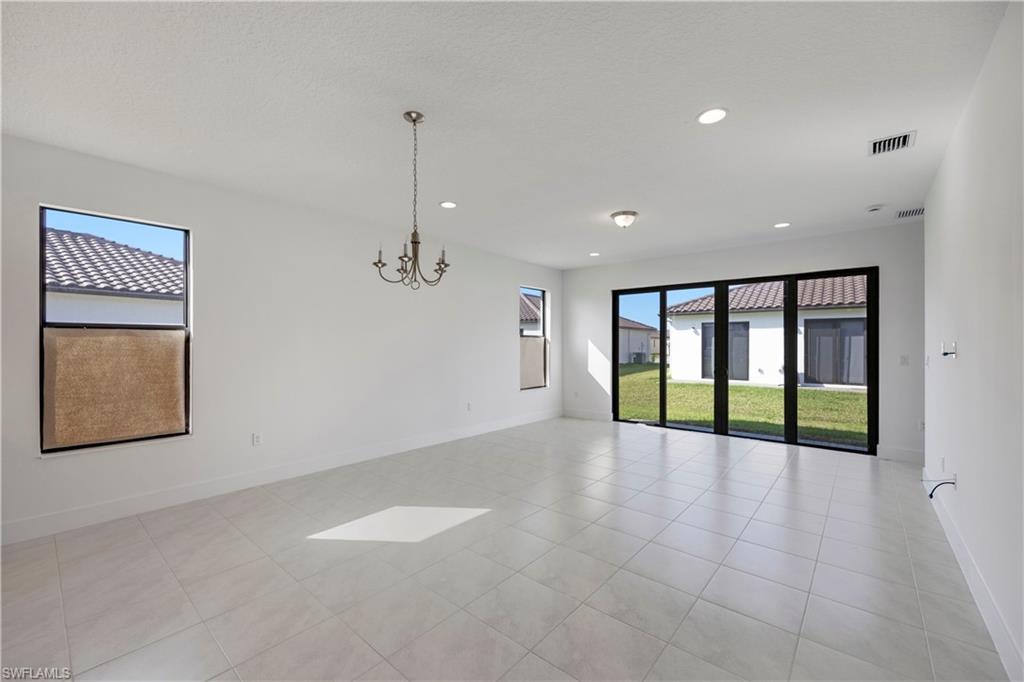 5574 Cassidy Ln Property Photo 4