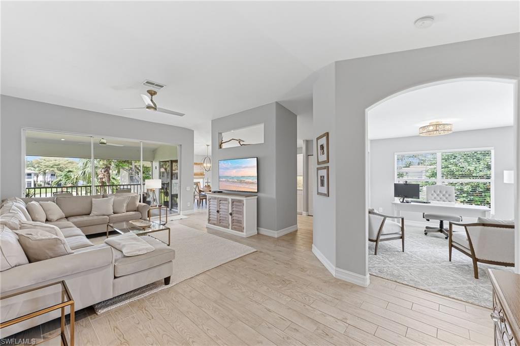832 Carrick Bend Cir 202 Property Photo 7
