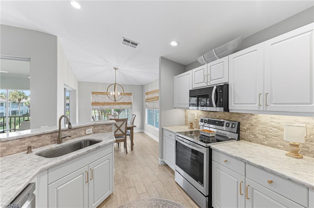 832 Carrick Bend Cir 202 Property Photo 10