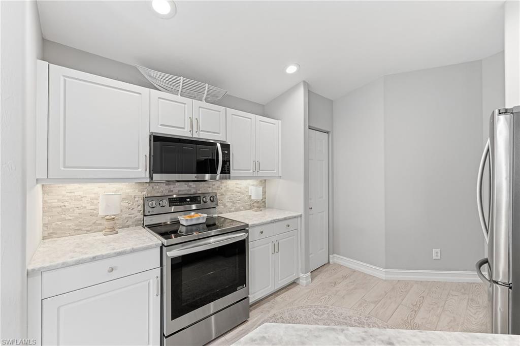 832 Carrick Bend Cir 202 Property Photo 12