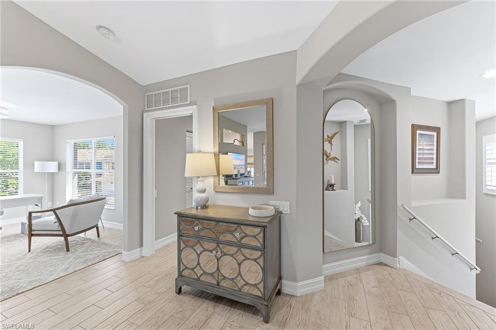 832 Carrick Bend Cir 202 Property Photo 15
