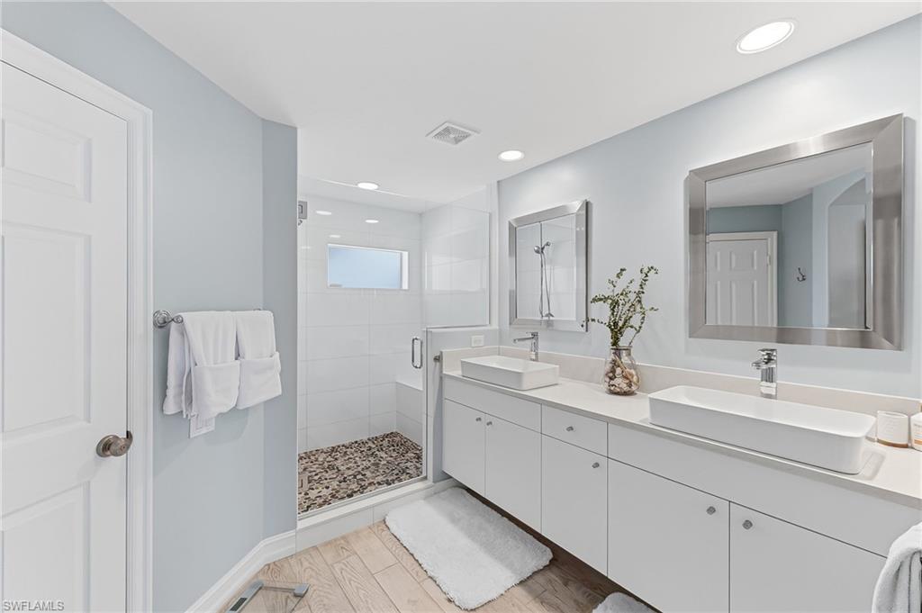 832 Carrick Bend Cir 202 Property Photo 19