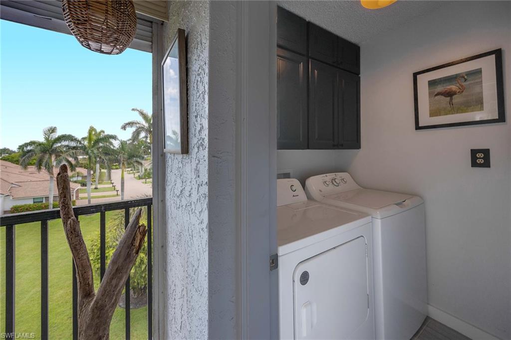 555 Park Shore Dr B408 Property Photo 26