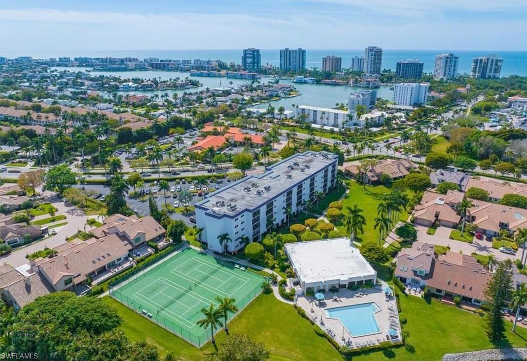 555 Park Shore Dr B408 Property Photo 34