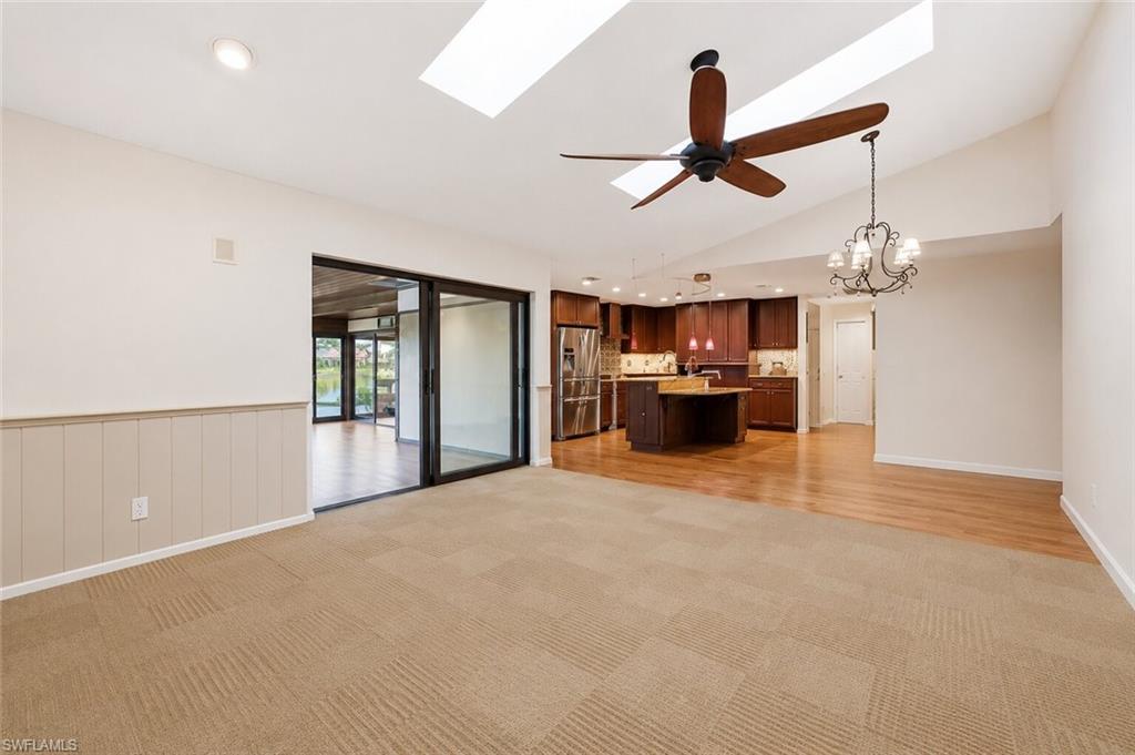 2274 Queens Way Property Photo 9