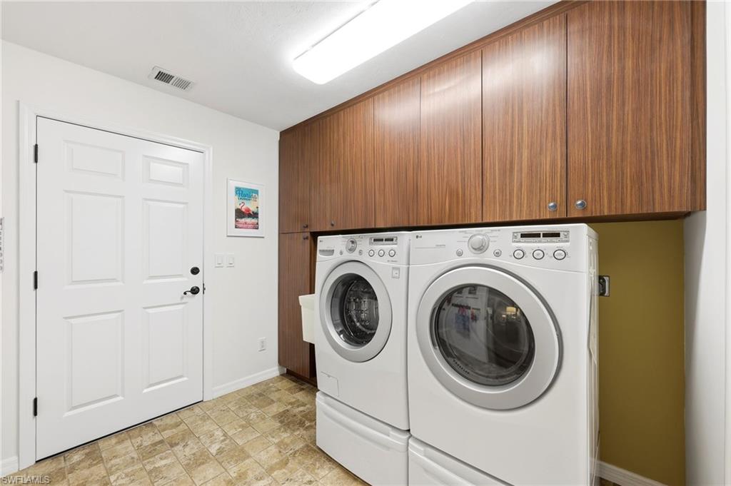 2274 Queens Way Property Photo 23