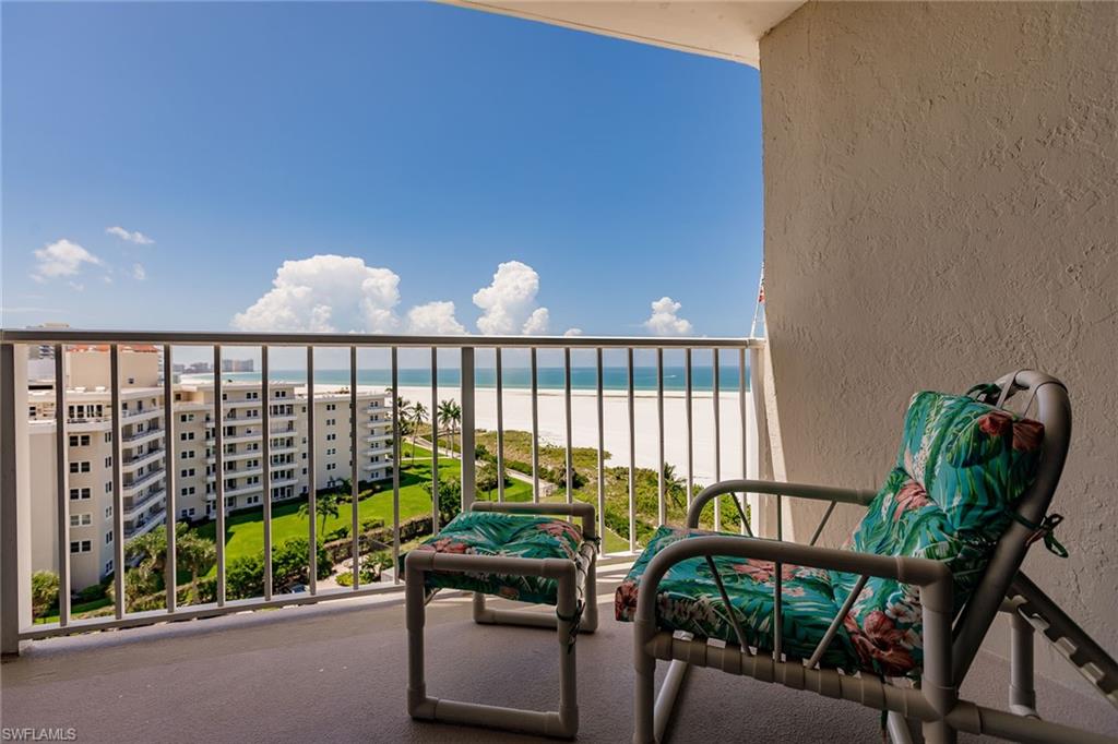260 Seaview Ct 904 Property Photo 3
