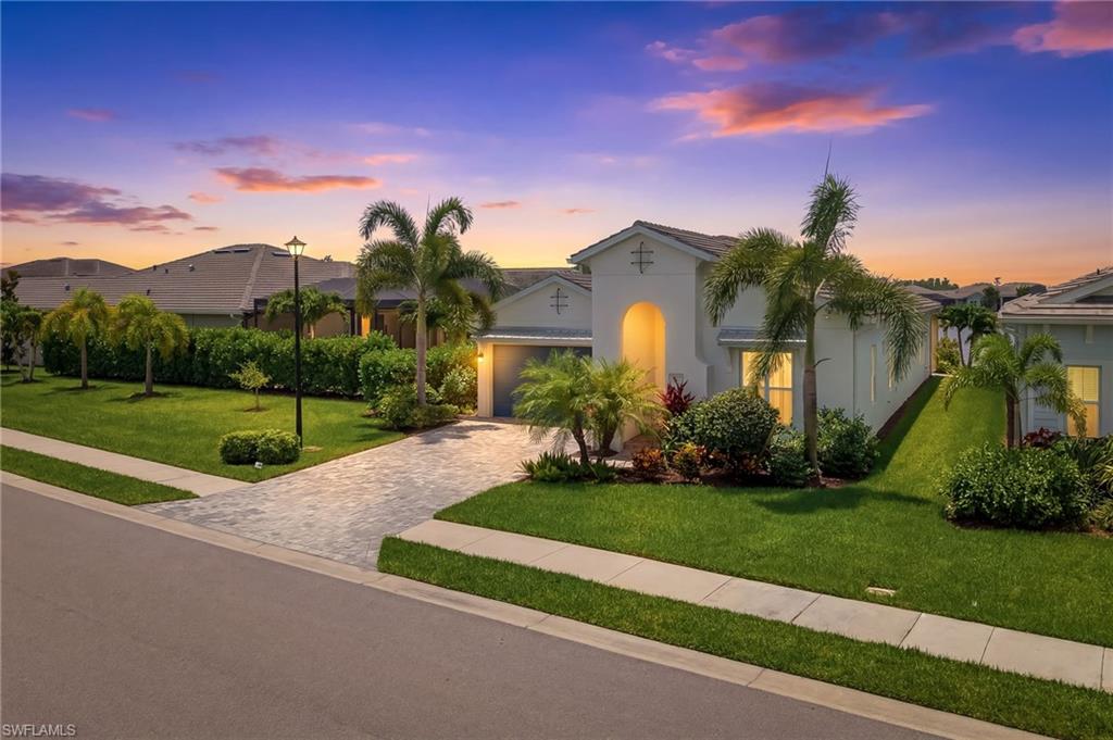 8980 Mustique Ln Property Photo 2