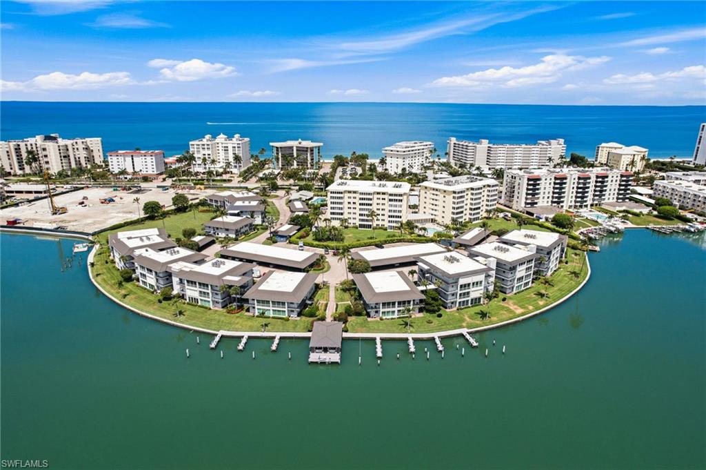 3400 Gulf Shore Blvd N L8 Property Photo 25