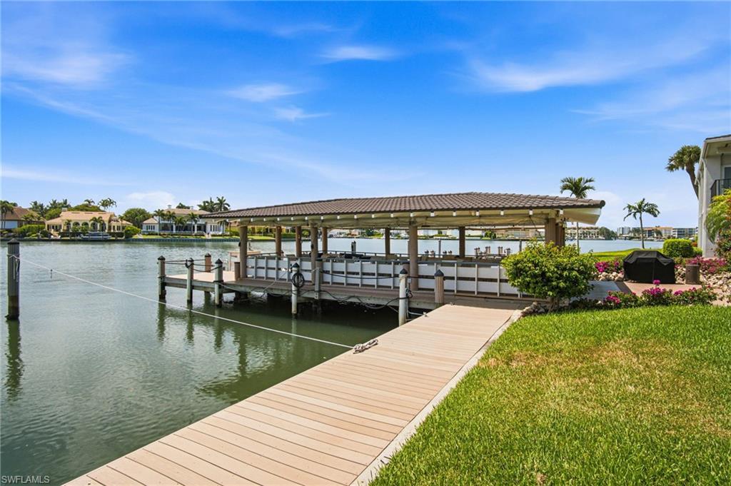 3400 Gulf Shore Blvd N L8 Property Photo 35