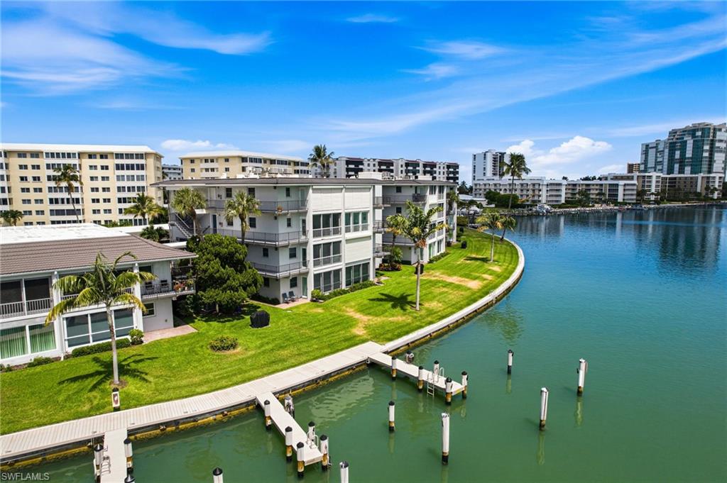 3400 Gulf Shore Blvd N L8 Property Photo 45