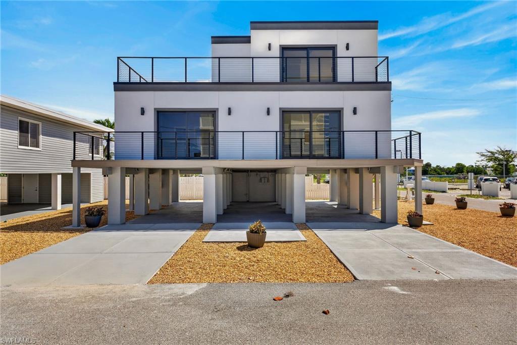 71 Mango St Property Photo 4