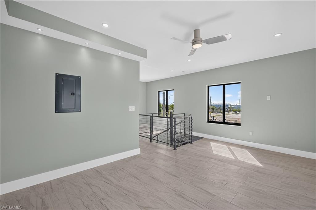 71 Mango St Property Photo 11