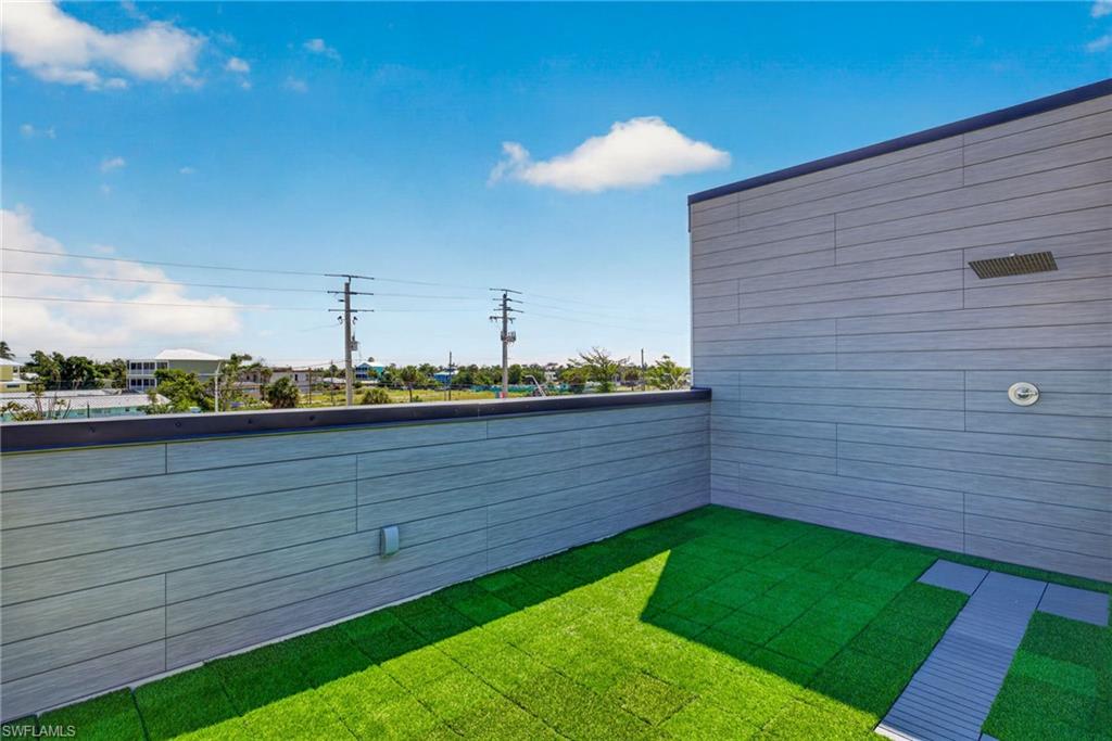 71 Mango St Property Photo 23