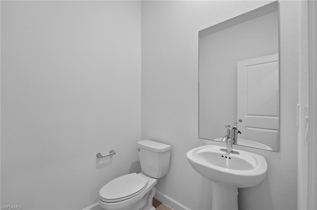 14807 Bluewater Rd Property Photo 4