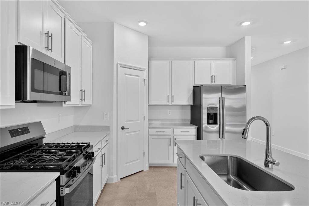 14807 Bluewater Rd Property Photo 17